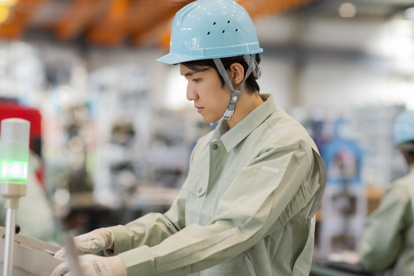 製造現場の設備保全に役立つ認定資格「自主保全士」とはどんな仕事？具体的な業務内容や保全エンジニアとの違いについて解説